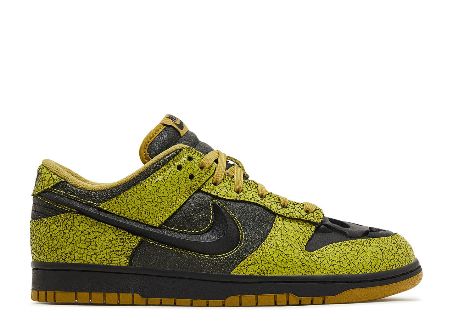 Nike Dunk Low Retro QS Halloween Skull