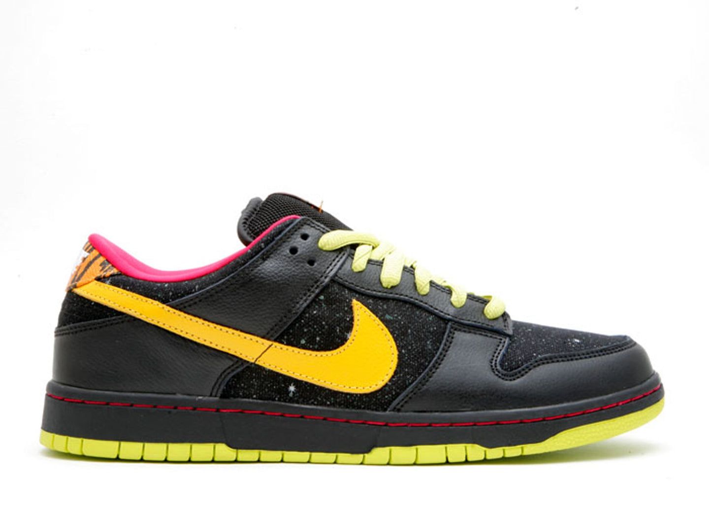 Nike SB Dunk Low Space Tiger