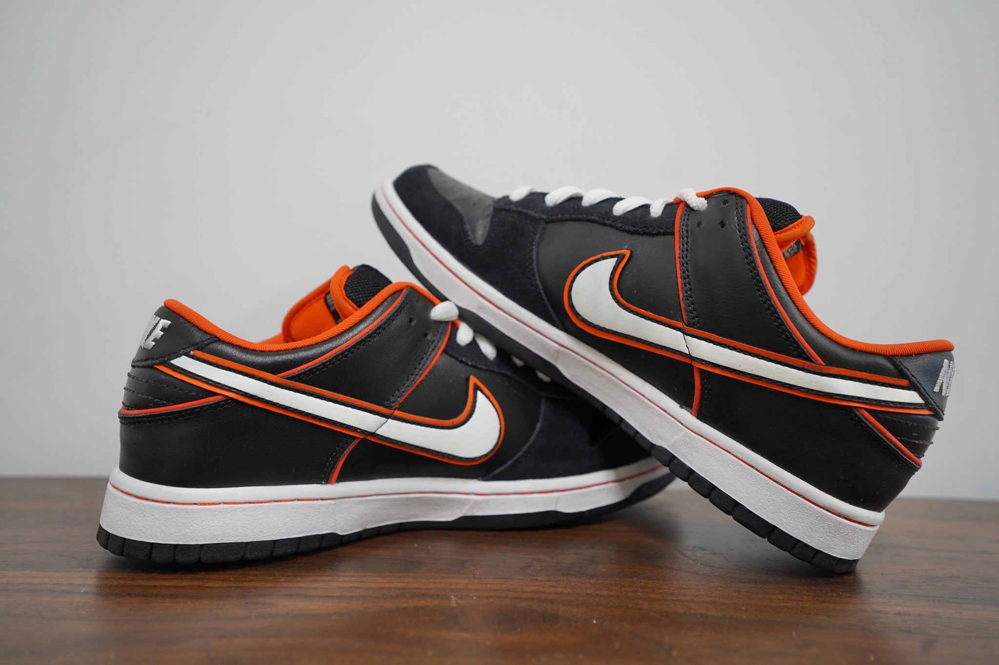 Nike Dunk SB Low Black Orange Blaze - Sz 9.5