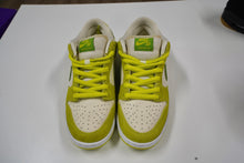 Load image into Gallery viewer, Nike SB Dunk Low Green Apple