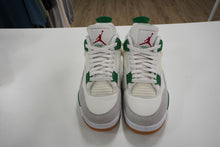 Load image into Gallery viewer, Air Jordan 4 Retro SB Pine Green