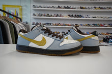 Load image into Gallery viewer, Nike SB Dunk Low Homer