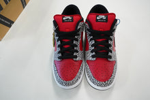 Load image into Gallery viewer, Nike SB Dunk Low Supreme Red Cement (2012)