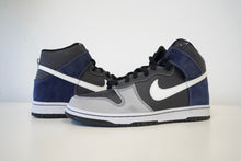 Load image into Gallery viewer, Nike SB Dunk High Un-Futuras