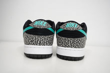 Load image into Gallery viewer, Nike SB Dunk Low Atmos