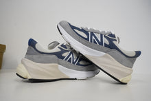 Load image into Gallery viewer, New Balance 990v6 Grey Day