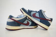 Load image into Gallery viewer, Nike SB Dunk Low FTC Finally