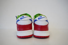 Load image into Gallery viewer, Nike SB Dunk Low Sandy Bodecker