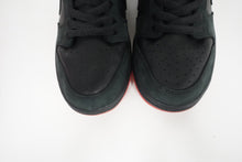 Load image into Gallery viewer, Nike SB Dunk Low Black Pigeon