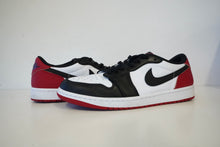 Load image into Gallery viewer, Air Jordan 1 Retro Low Black Toe (2023)