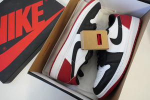 Air Jordan 1 Retro Low Black Toe (2023)