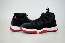 Load image into Gallery viewer, Air Jordan 11 Retro Bred Velvet (W)