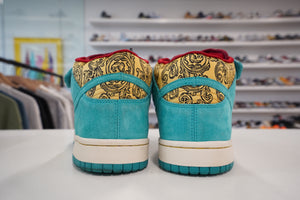 Nike SB Dunk Mid Premium Peacock