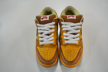 Load image into Gallery viewer, Nike SB Dunk Low Newcastle Brown Ale